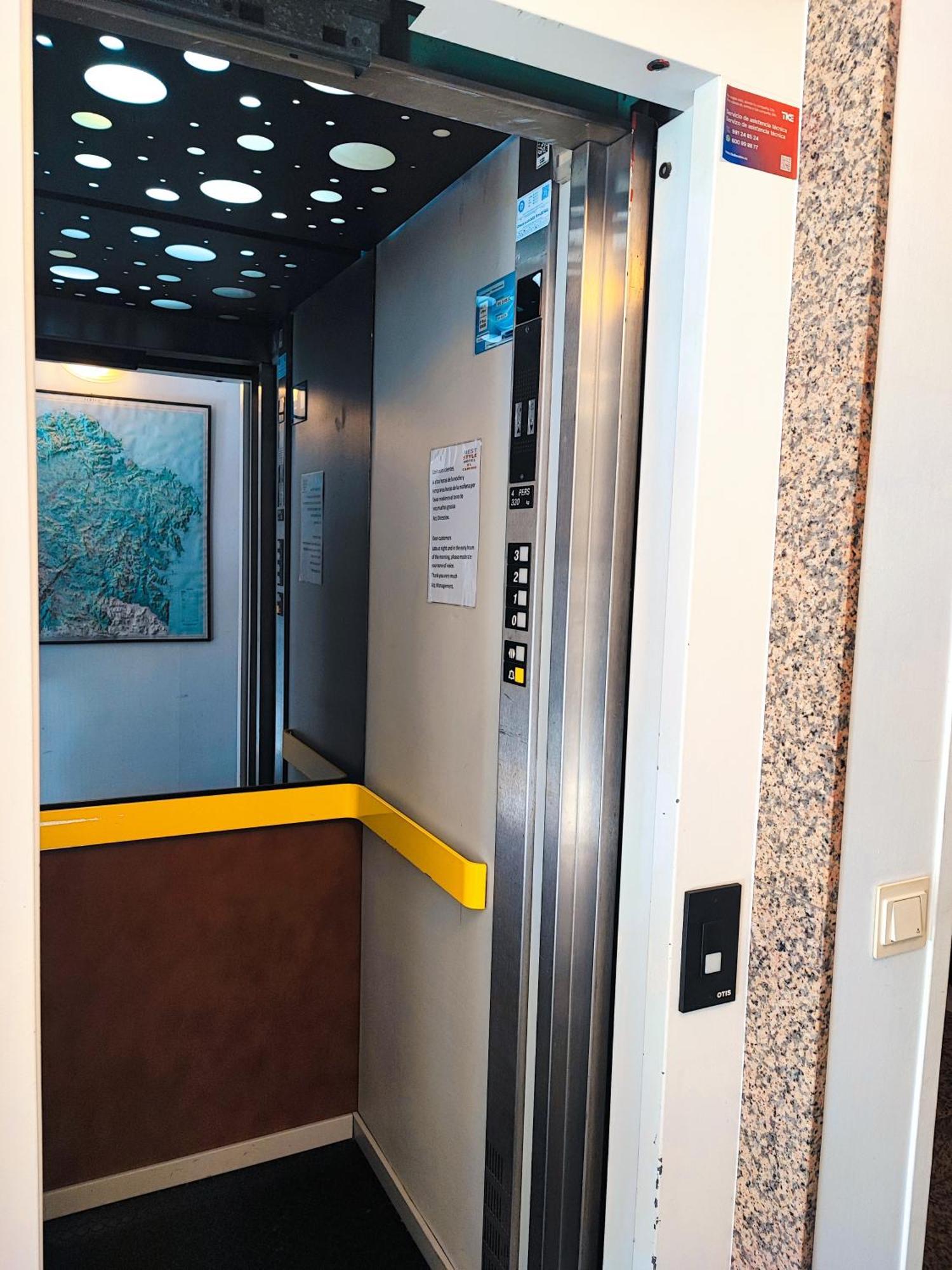 Nest El Camino Hotell Santiago de Compostela Eksteriør bilde